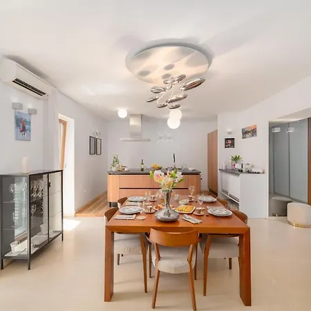 Exotic Oasis Bacvice Apartment Split