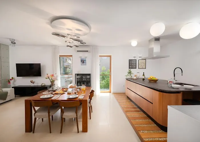 Exotic Oasis Bacvice * Split